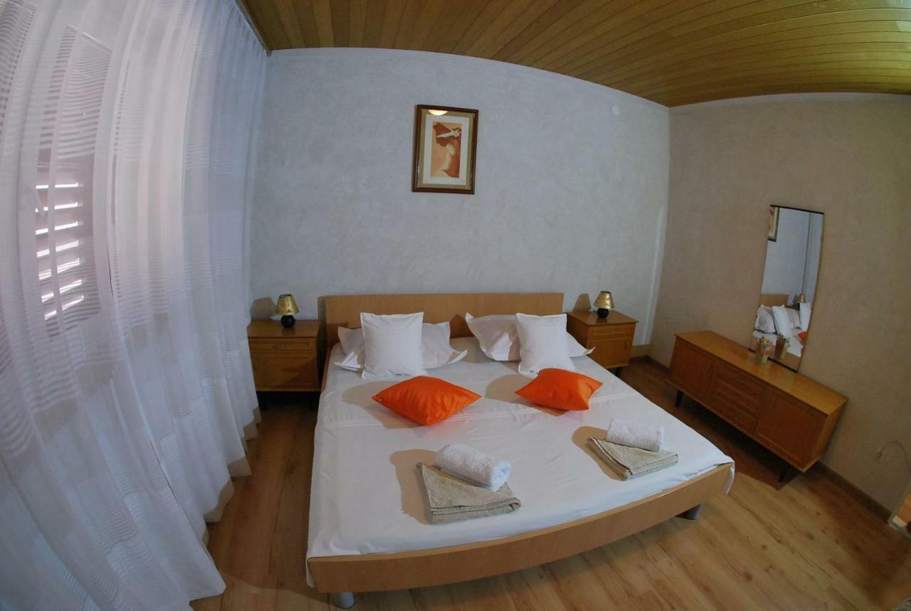 Apartman Ruzica Makarska Ngoại thất bức ảnh
