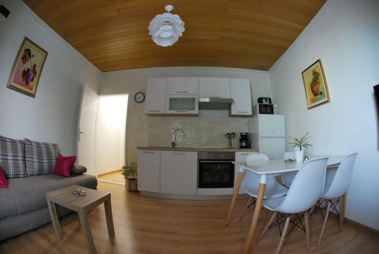 Apartman Ruzica Makarska Ngoại thất bức ảnh