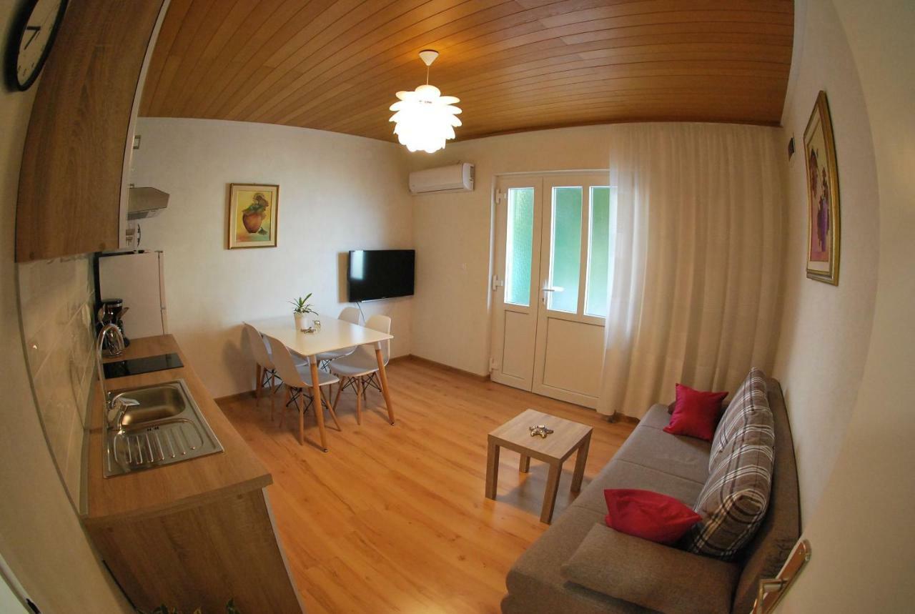 Apartman Ruzica Makarska Ngoại thất bức ảnh